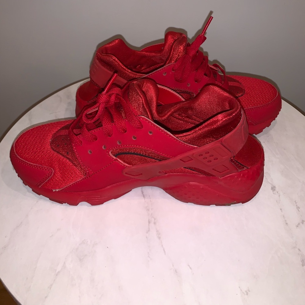 Nike Red Huarache - Picture 3 of 7